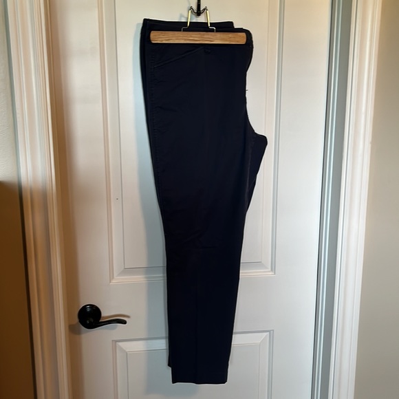 Old Navy pixie Secret slim pockets - Picture 7 of 7